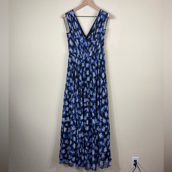 ML Monique Lhuilier Melanie Sleeveless Floral V Neck Pleated Gown Blue Size 4 - Picture 3 of 7
